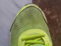 运动鞋棉网染色（运动鞋网面染色了用什么去除）