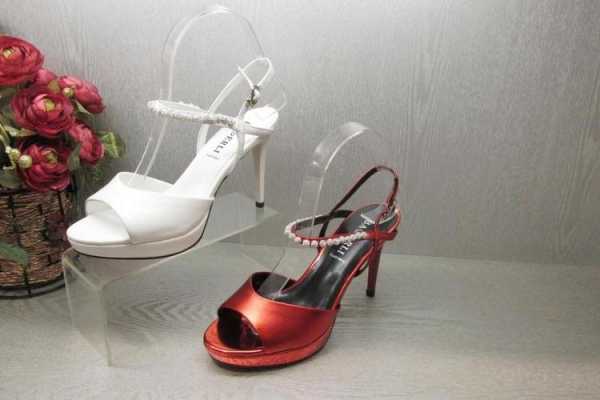 葆尔力女鞋（葆尔力女鞋的价格和图片）-第1张图片-精品皮鞋网